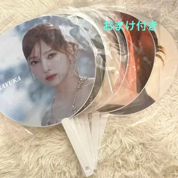 niziu 부채 마유카