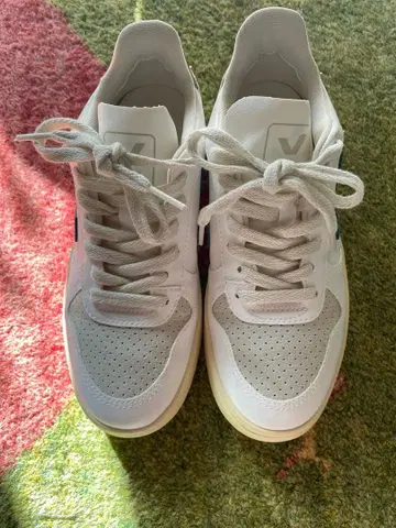 VEJA 스니커즈 V-10 C.W.L.