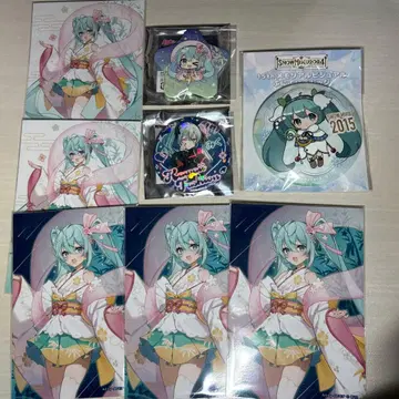 하츠네 미쿠 브로마이드 캔뱃지 스노우 미쿠 2024