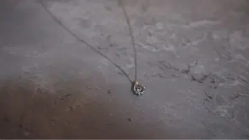 심플 크리스탈 펜던트 목걸이