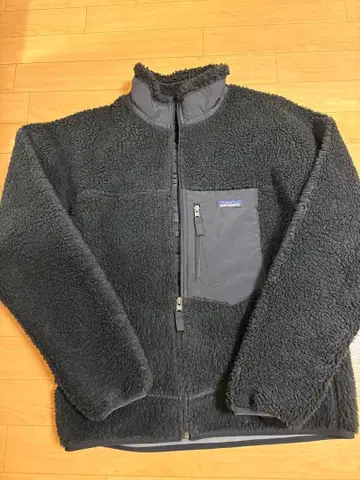 Patagonia 블랙 플리스 자켓