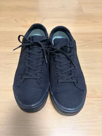 컬럼비아 스니커즈 방수