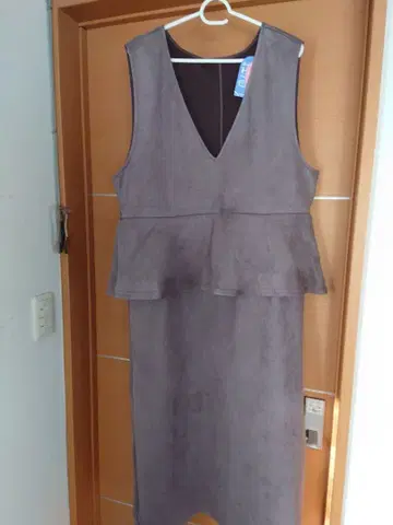 페플럼 V넥 원피스 3L