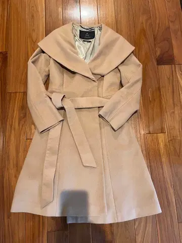 INED 베이지 캐시미어 롱 코트