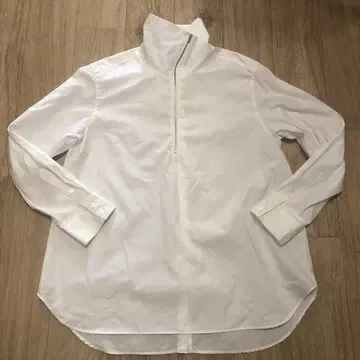 KAYLE 화이트 하이넥 셔츠 지퍼 변형