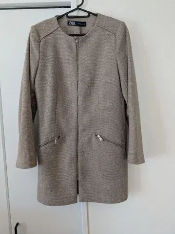 [ 새상품 ] ZARA 노카라 자켓 베이지 EUR M