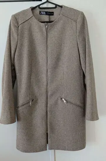 [ 새상품 ] ZARA 노카라 자켓 베이지 EUR M