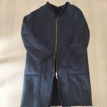 LUKA 네이비 리버서블 무스탕 코트