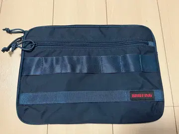 BRIEFING 네이비 클러치백 PC 케이스