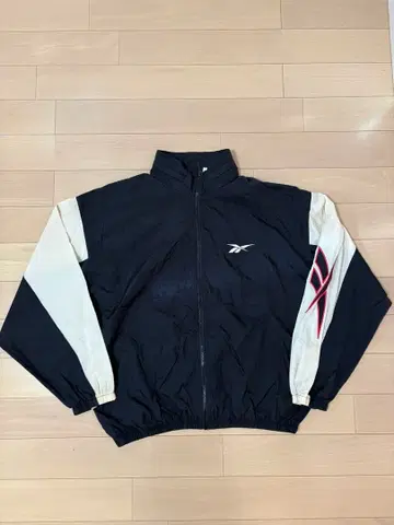 리복 나일론 자켓 L 사이즈 블랙/화이트