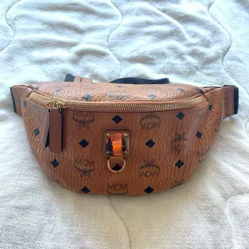 mcm 바디백 브라운 새상품급