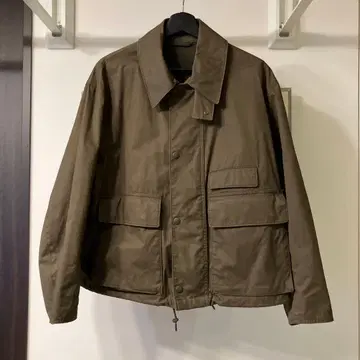 UNIQLO U 올리브 자켓 버튼식 2 포켓