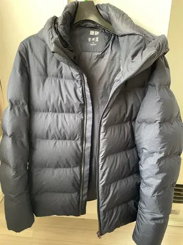 UNIQLO 심리스 다운 네이비 M 사이즈