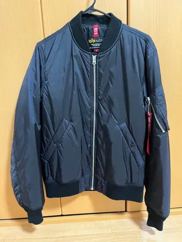 ALPHA MA-1 블랙 자켓