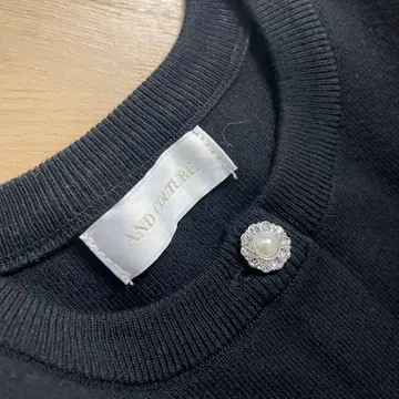 AND COUTURE 블랙 퍼 가디건