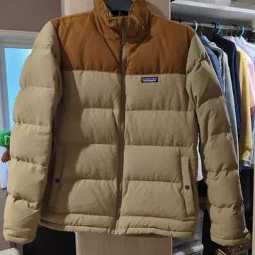 patagonia 다운 자켓 베이지/브라운