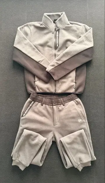 뉴에라 플리스 셋업 S 사이즈