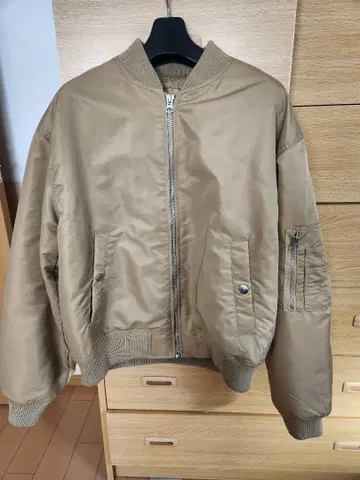 H&M 크롭 ma-1 봄버 자켓 토사카 히로오미 스트릿