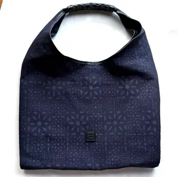 겐텐 토와르 컷워크 원 숄더백 네이비