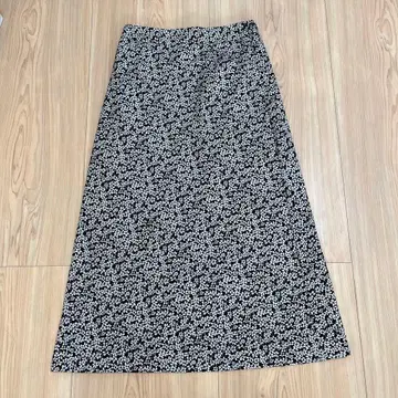 un dix cors 꽃무늬 롱 스커트 사이즈 36