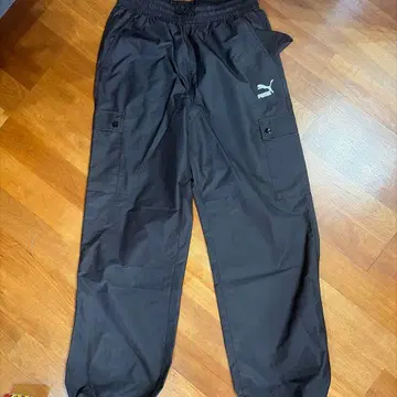 PUMA 블랙 카고 팬츠 S 사이즈