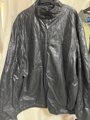 블랙 스탠드 카라 가죽 자켓