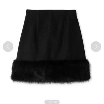 LILY BROWN 블랙 퍼 미니 스커트