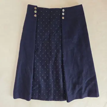 Spick and span 네이비 A라인 스커트 버튼 포함 M