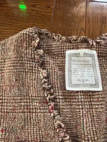 BEARDSLEY V넥 니트 베스트