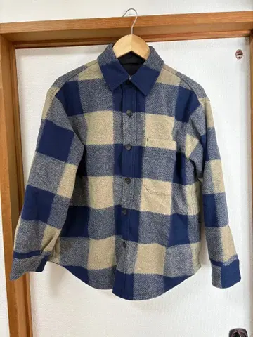체크 무늬 울 셔츠 S 사이즈