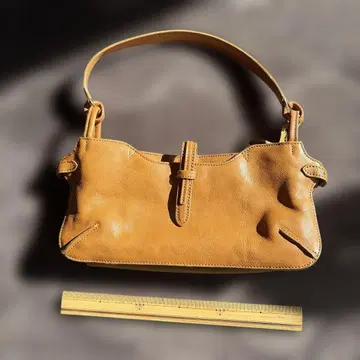 다코타 카멜 가죽 숄더백
