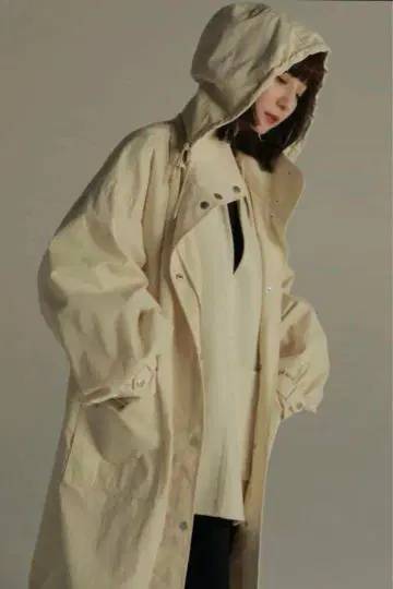 louren 볼륨 밀리터리 모드 코트