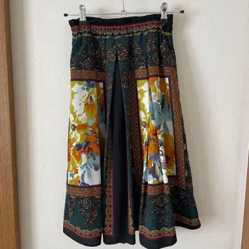 꽃무늬 스커트 M 사이즈