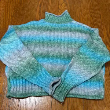 그린 블루 그라데이션 니트 스웨터 F