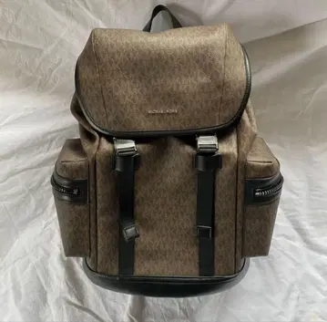 MICHAEL KORS 브라운 백팩