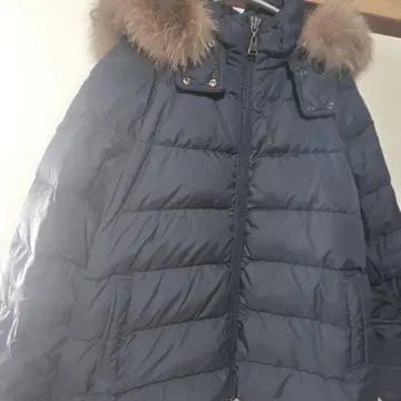 네이비 퍼(fur) 부착 다운 자켓
