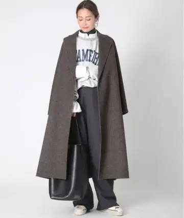 새상품 두지엠 클라세 Victorian arrow REVER 코트