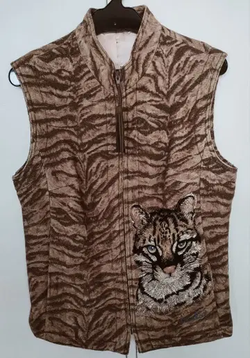 이타리야 호랑이 패턴 자수 베스트