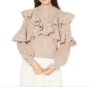 [새상품급] lilybrown 릴리 브라운 케이블 프릴 니트탑