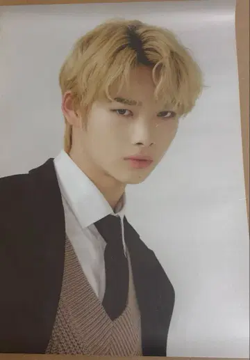 ENHYPEN 니키 2021 카우콘 포스터 공식