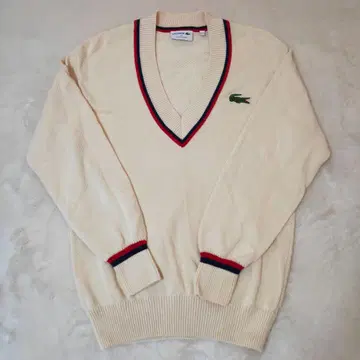 LACOSTE V넥 스웨터