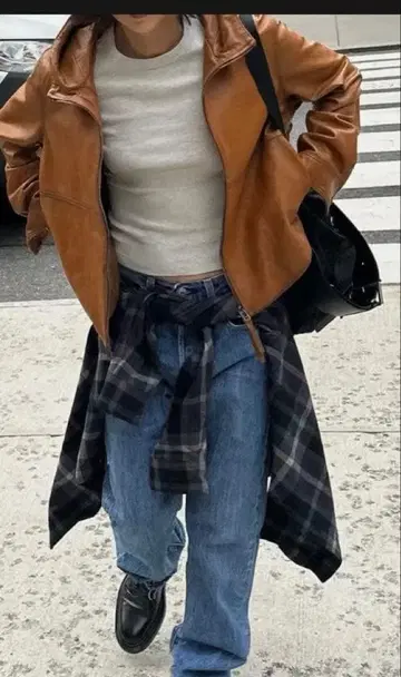 ok.soon 옥순 후드 레더 블루종 (카멜)