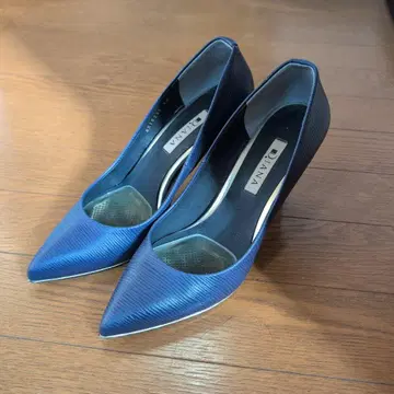 DIANA 네이비 스틸레토 하이힐