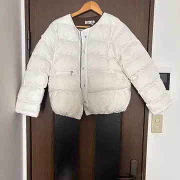 패션 화이트 다운 자켓