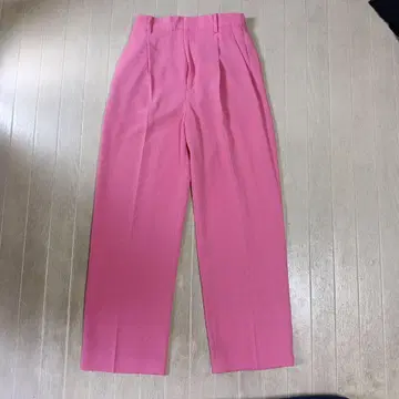 핑크 턱 슬랙스 와이드 핏 M 사이즈