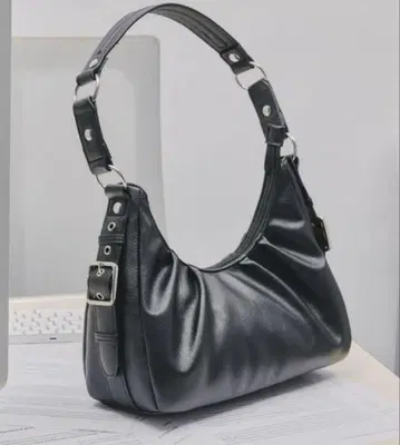 selle glant 사이드 디자인 턱 하프문 백