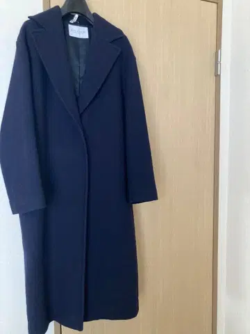 네이비 롱 코트