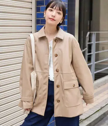 미사용 새상품 FREAK'S STORE 가죽 자켓 베이지