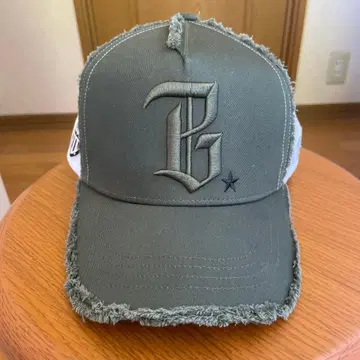 올리브 그린 프린지 캡