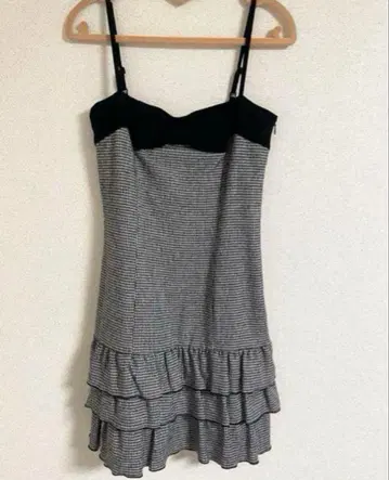 핑키걸즈 트위드 프릴 원피스